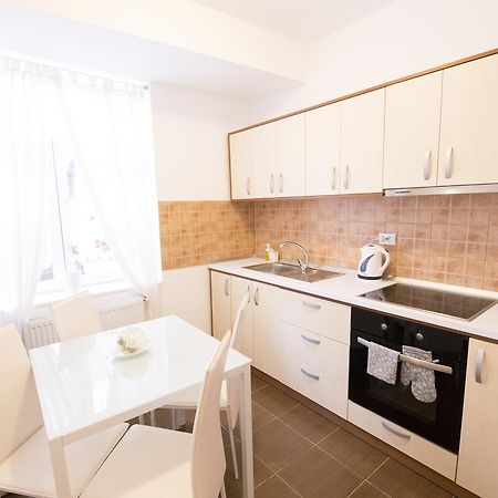 Sunny Old Town Apartment Braszów Zewnętrze zdjęcie