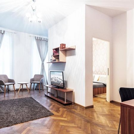 Sunny Old Town Apartment Braszów Zewnętrze zdjęcie