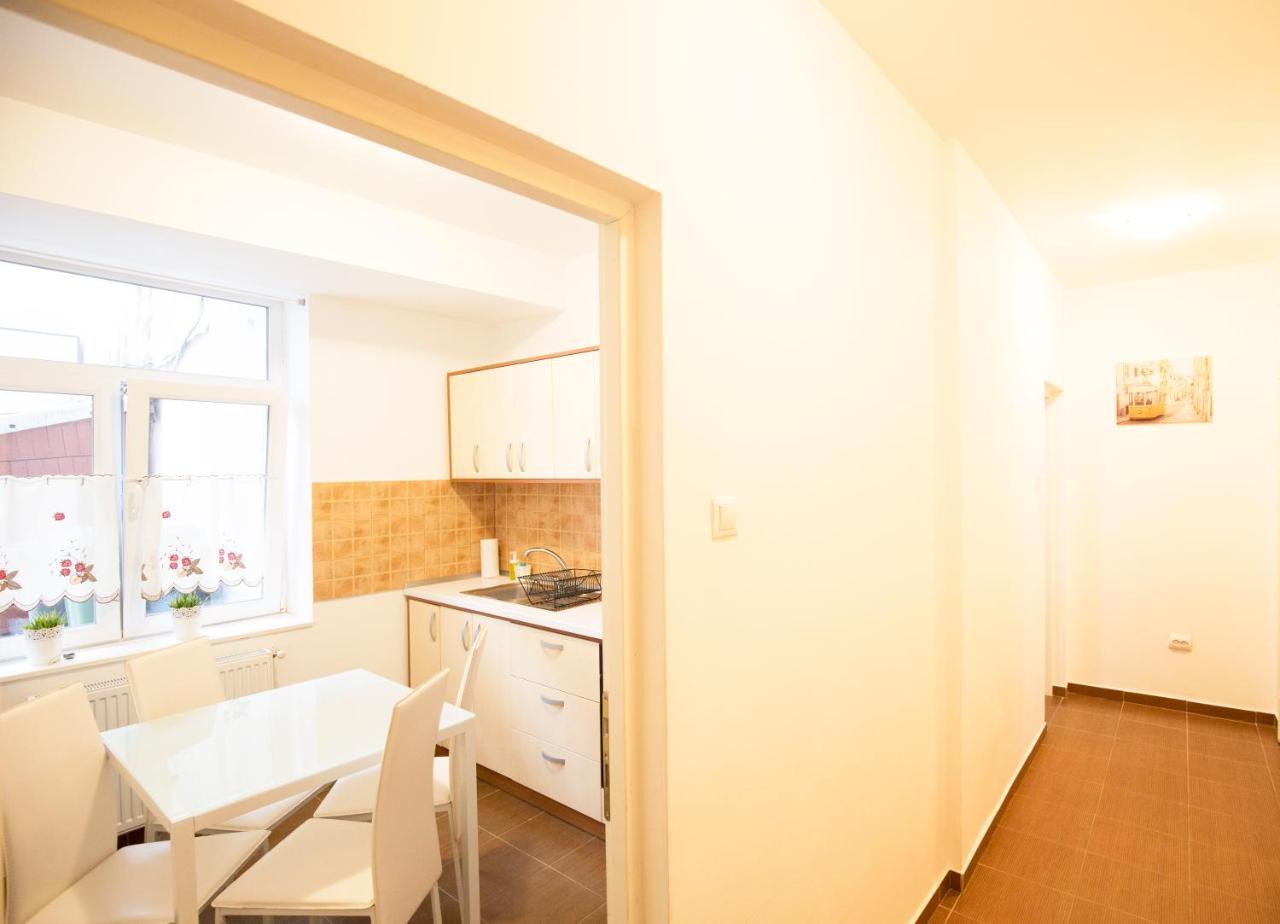 Sunny Old Town Apartment Braszów Zewnętrze zdjęcie