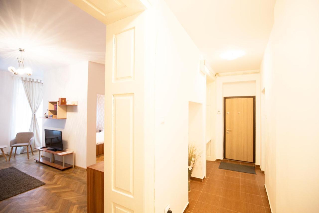 Sunny Old Town Apartment Braszów Zewnętrze zdjęcie