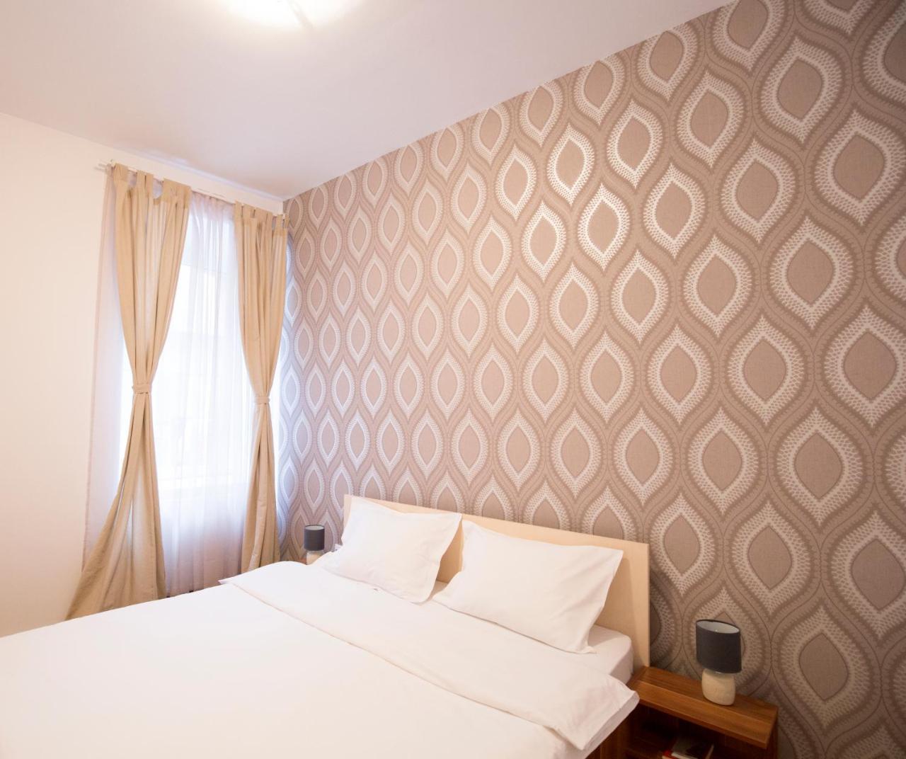 Sunny Old Town Apartment Braszów Zewnętrze zdjęcie