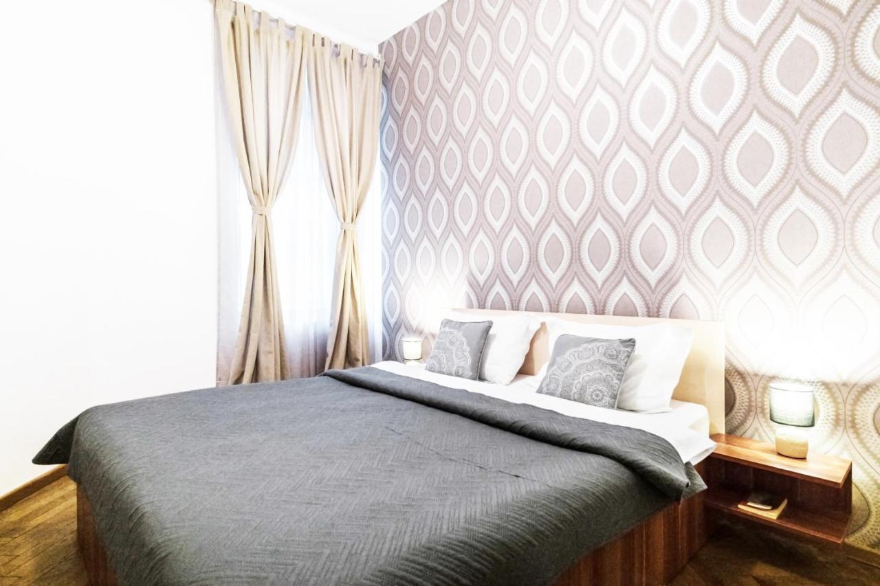 Sunny Old Town Apartment Braszów Zewnętrze zdjęcie