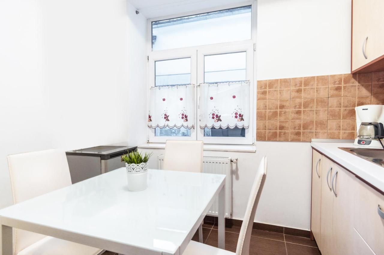 Sunny Old Town Apartment Braszów Zewnętrze zdjęcie