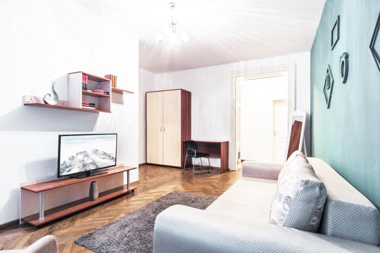 Sunny Old Town Apartment Braszów Zewnętrze zdjęcie