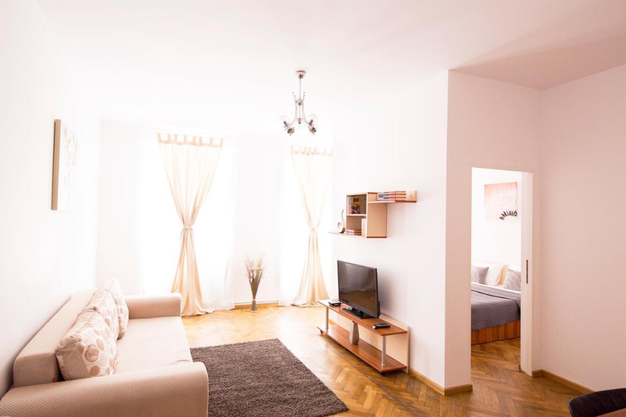 Sunny Old Town Apartment Braszów Zewnętrze zdjęcie